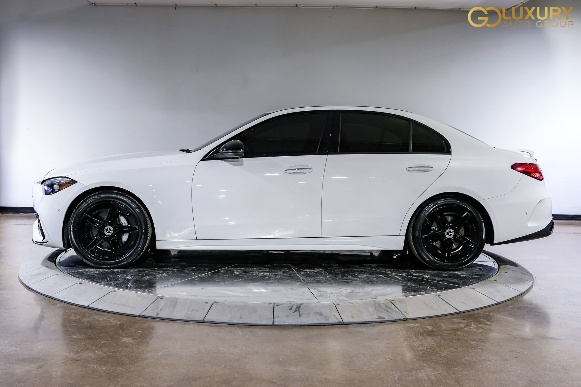 Used 2024 Mercedes-Benz C 300 Sedan w/ AMG Line w/ Night Package image 13