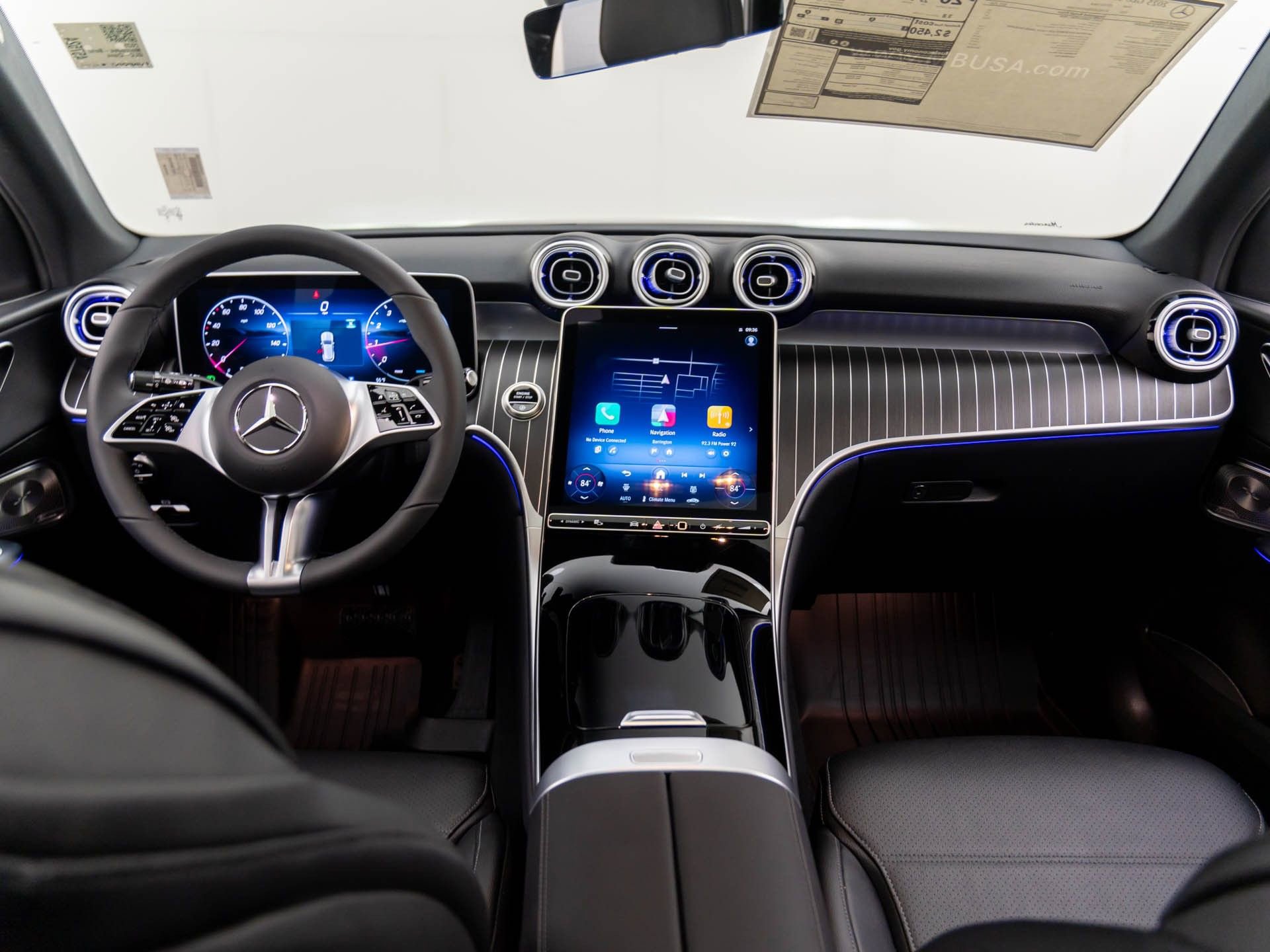 Used 2025 Mercedes-Benz GLC 300 4MATIC image 6