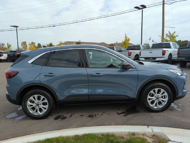 Certified 2024 Ford Escape Active AWD/4WD image 6