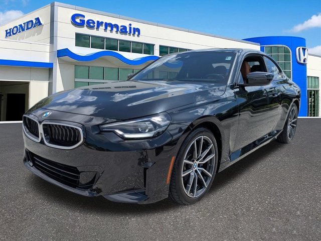 Used 2025 BMW 230i Coupe w/ Convenience Package RWD image 1
