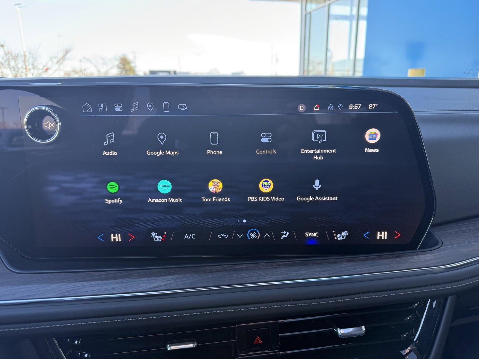 Used 2025 Chevrolet Suburban Z71 w/ Z71 Off-Road Package image 28