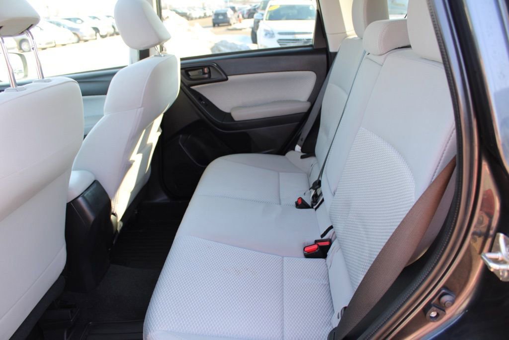 Used 2018 Subaru Forester 2.5i Premium w/ All-Weather Package image 24