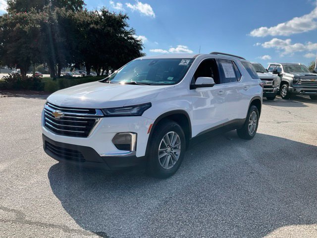 Used 2023 Chevrolet Traverse LT