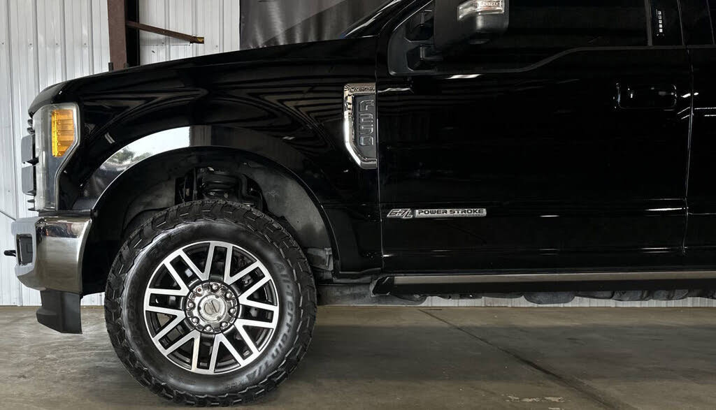 Used 2017 Ford F250 Lariat w/ Lariat Ultimate Package image 14