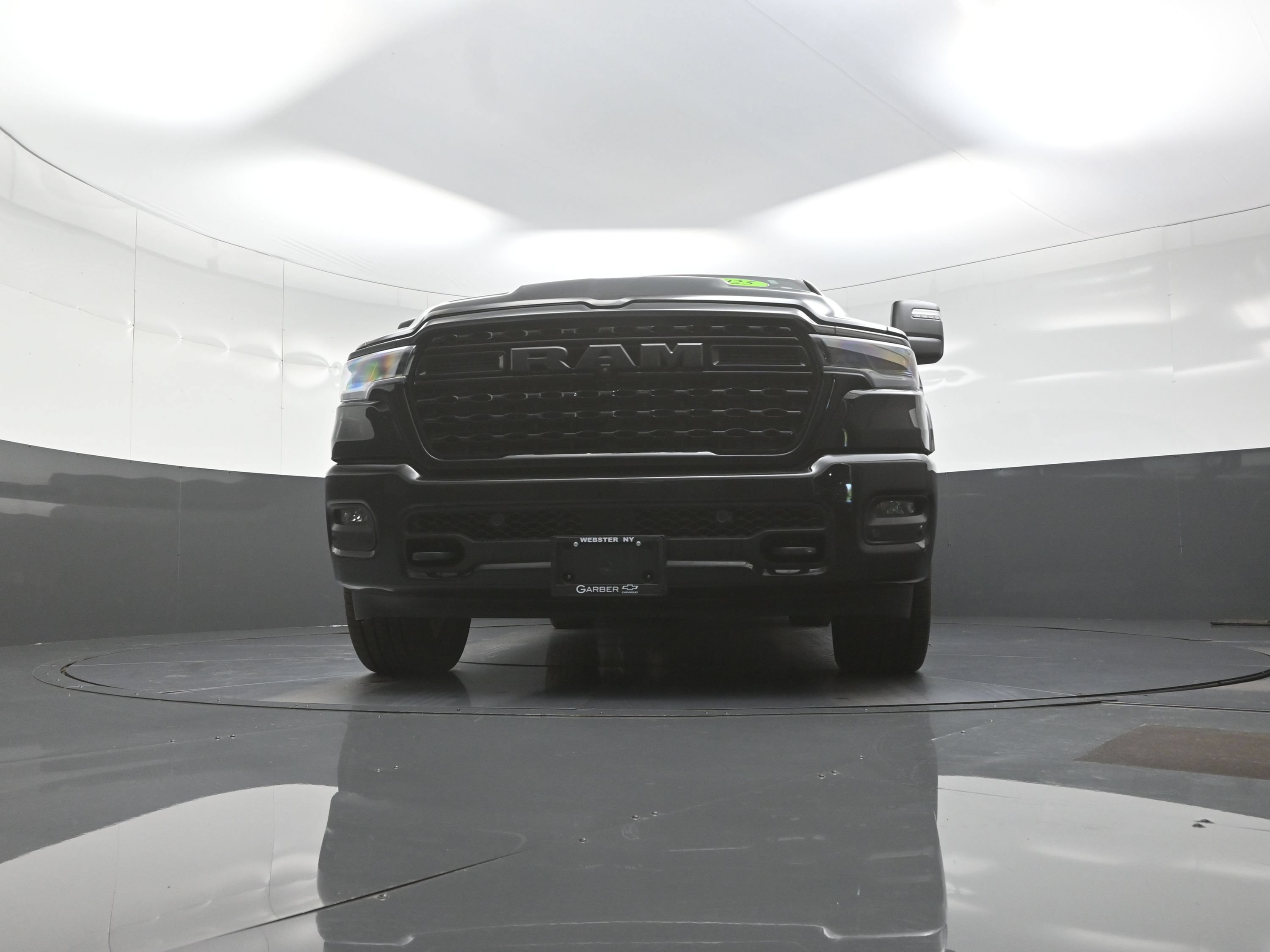 Used 2025 RAM 1500 Limited AWD/4WD image 10