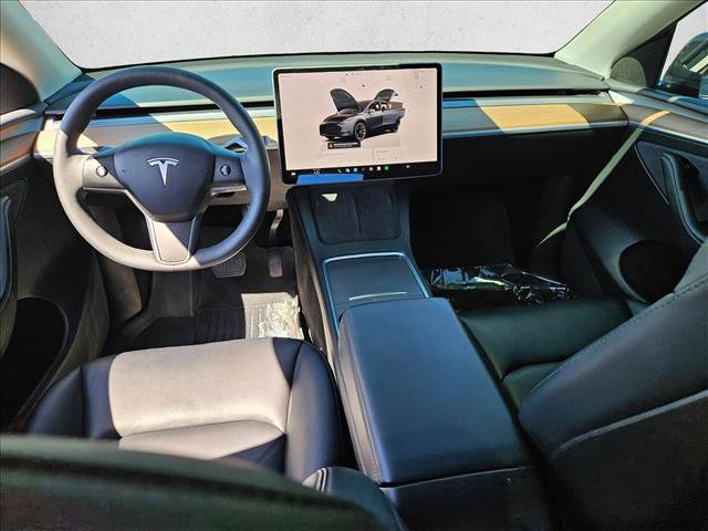 Used 2024 Tesla Model Y Long Range AWD/4WD image 15