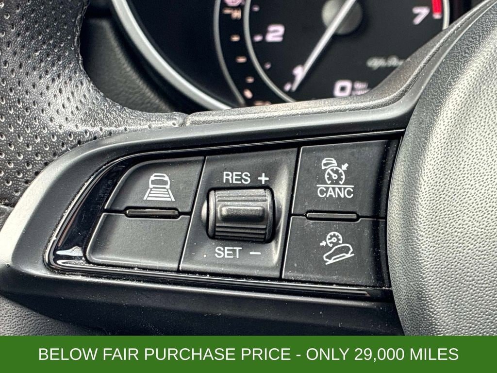Used 2022 Alfa Romeo Stelvio Ti image 29