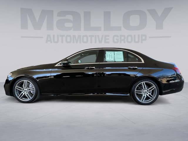 Used 2018 Mercedes-Benz E 300 4MATIC image 2