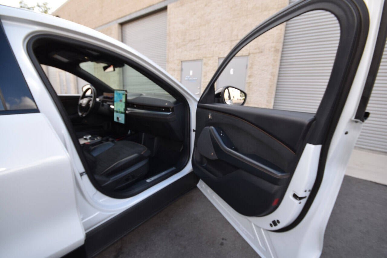 Used 2022 Ford Mustang Mach-E GT AWD/4WD image 19