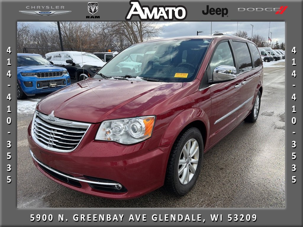 Used 2016 Chrysler Town & Country Limited Platinum w/ Trailer Tow Group