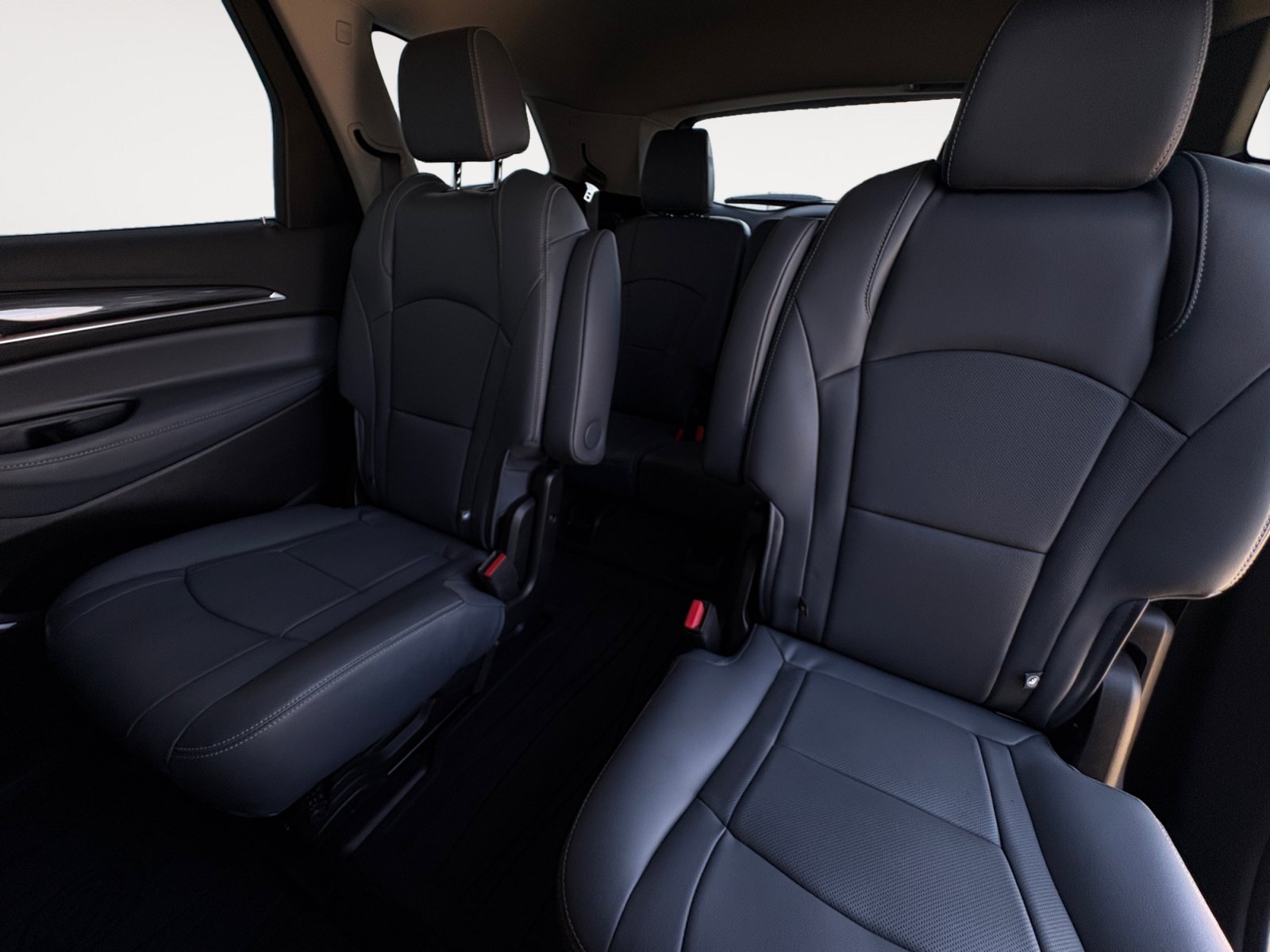 Used 2019 Buick Enclave Essence FWD image 24