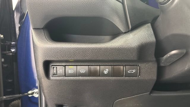 Used 2025 Toyota RAV4 XLE w/ Convenience Package AWD/4WD image 33