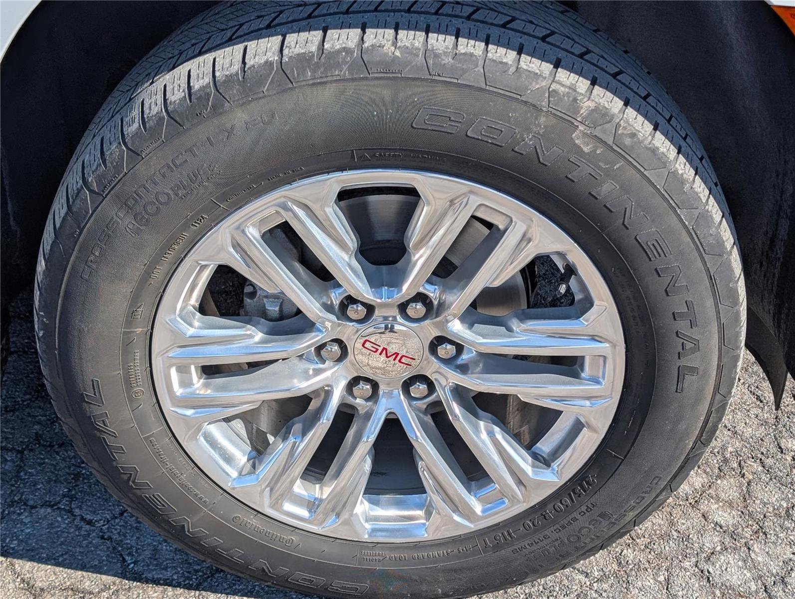 Used 2024 GMC Yukon SLT image 10