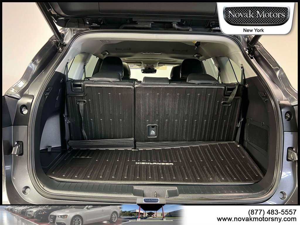 Used 2022 Toyota Highlander XLE image 12