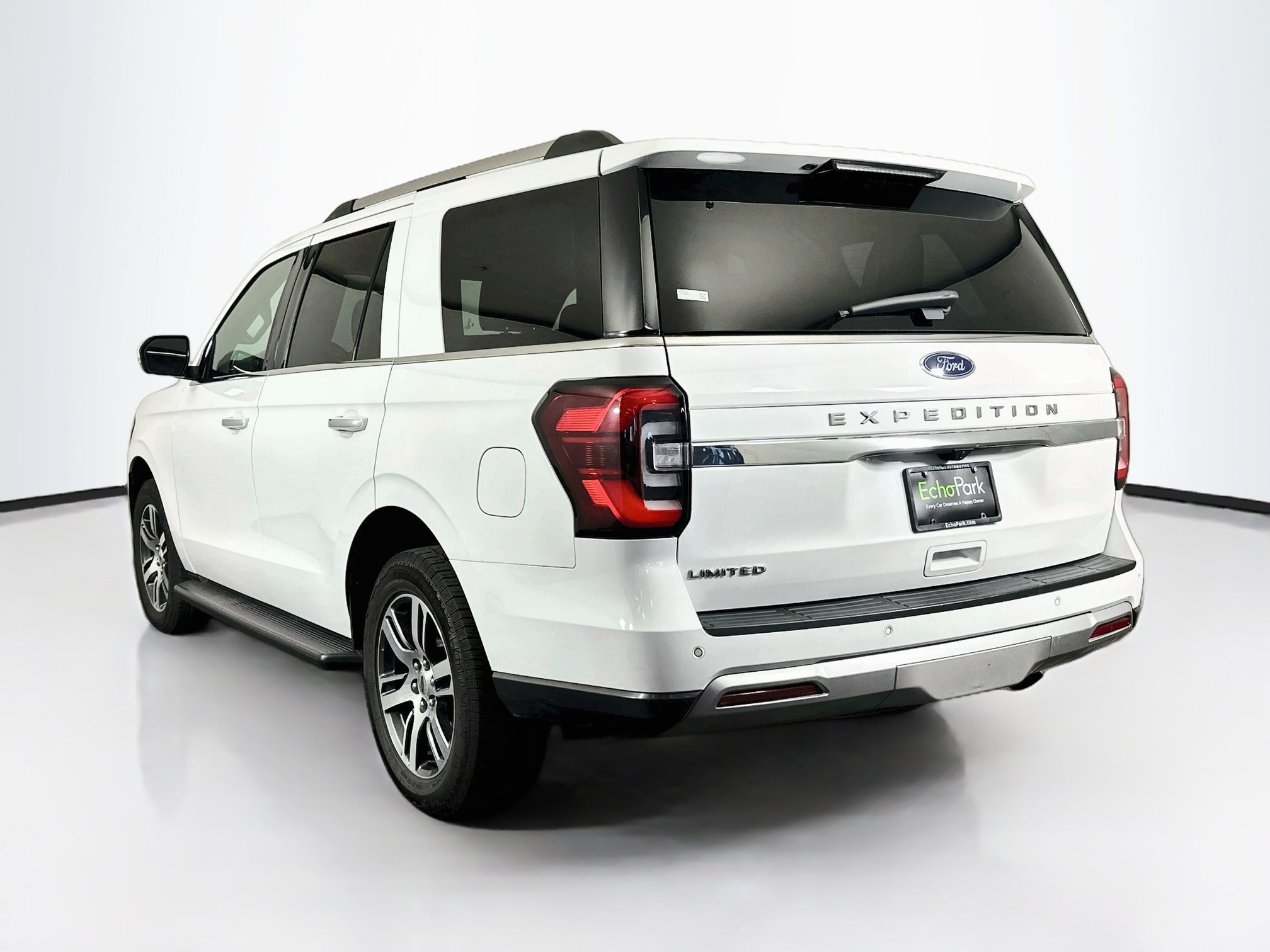 Used 2024 Ford Expedition Limited RWD image 5