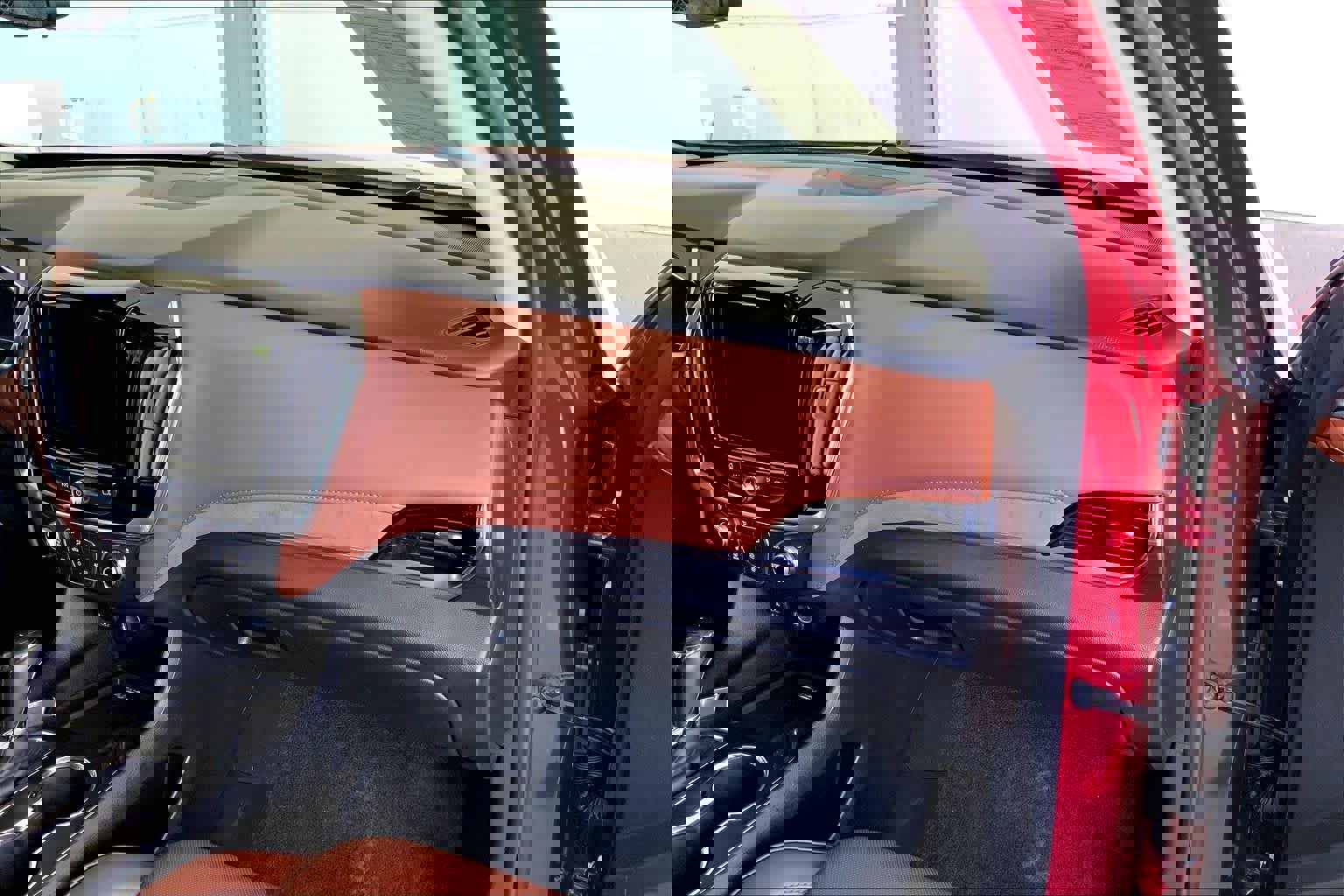 Used 2020 Chevrolet Traverse High Country image 19