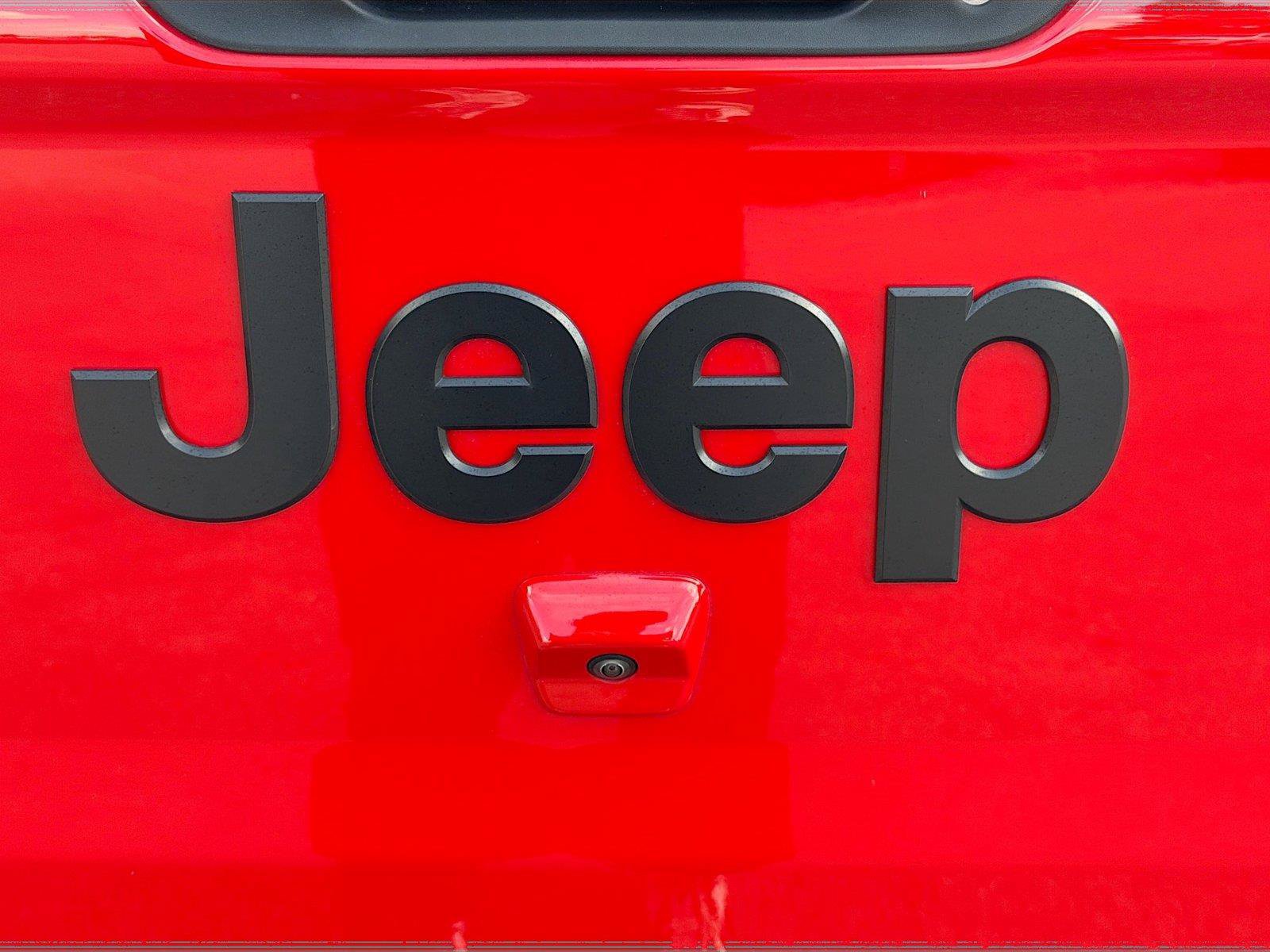 Used 2025 Jeep Gladiator Sport AWD/4WD image 12