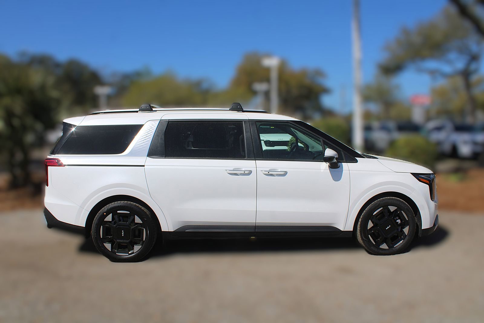 New 2026 Kia Carnival EX image 5