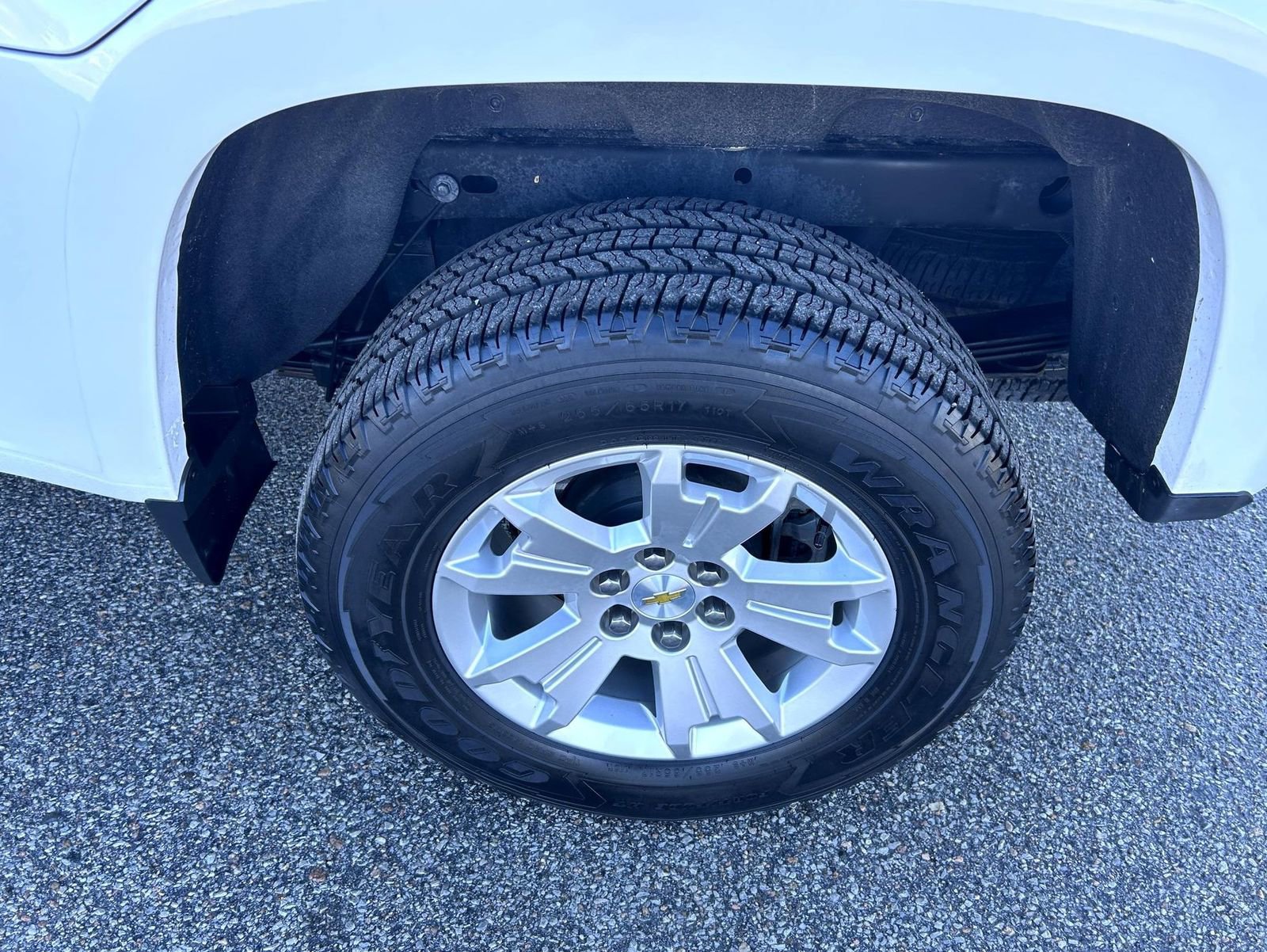 Certified 2022 Chevrolet Colorado LT w/ Chrome Appearance Package image 22