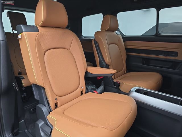 Used 2025 Volkswagen ID. Buzz Pro S Plus image 50