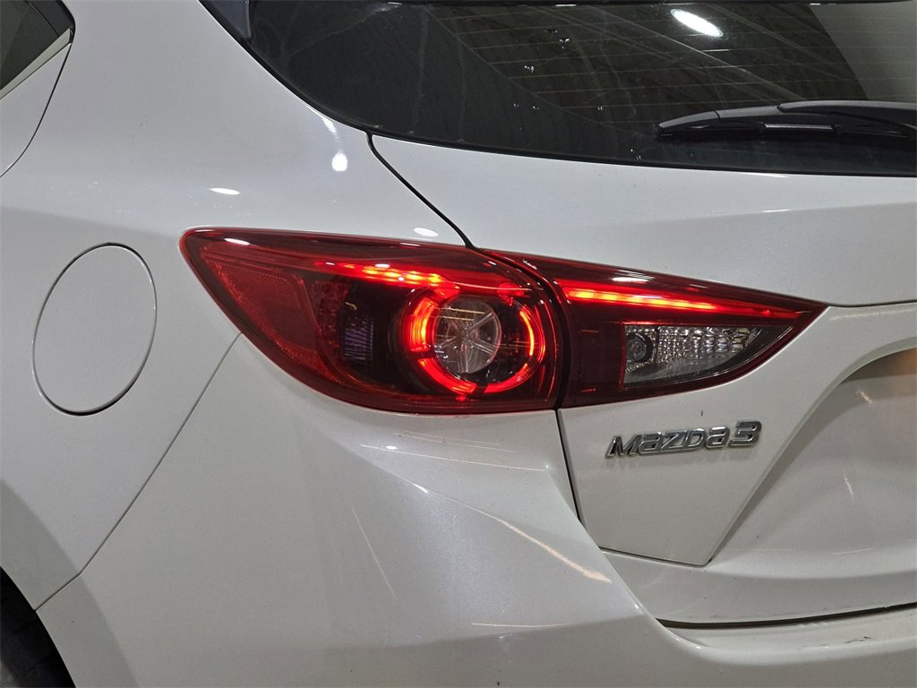 Used 2018 MAZDA MAZDA3 Grand Touring w/ Premium Equipment Package image 27