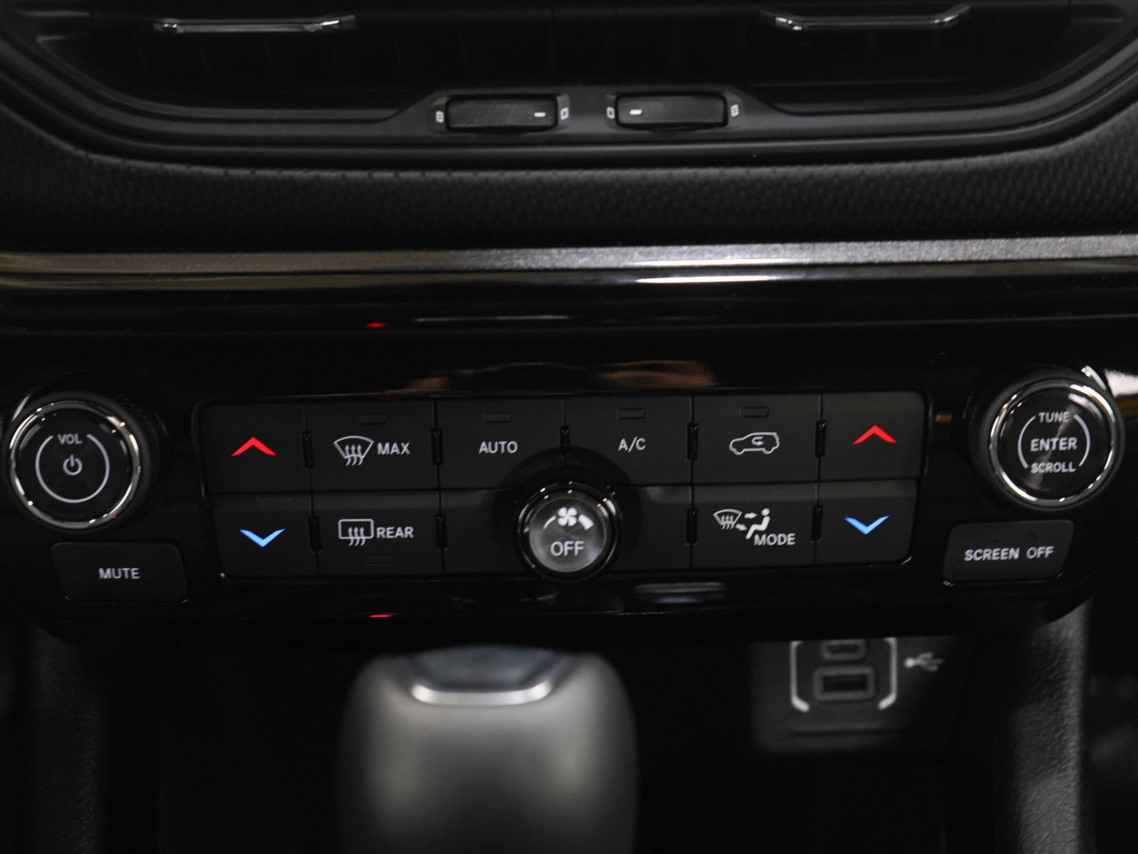 Used 2026 Jeep Compass Limited AWD/4WD image 16