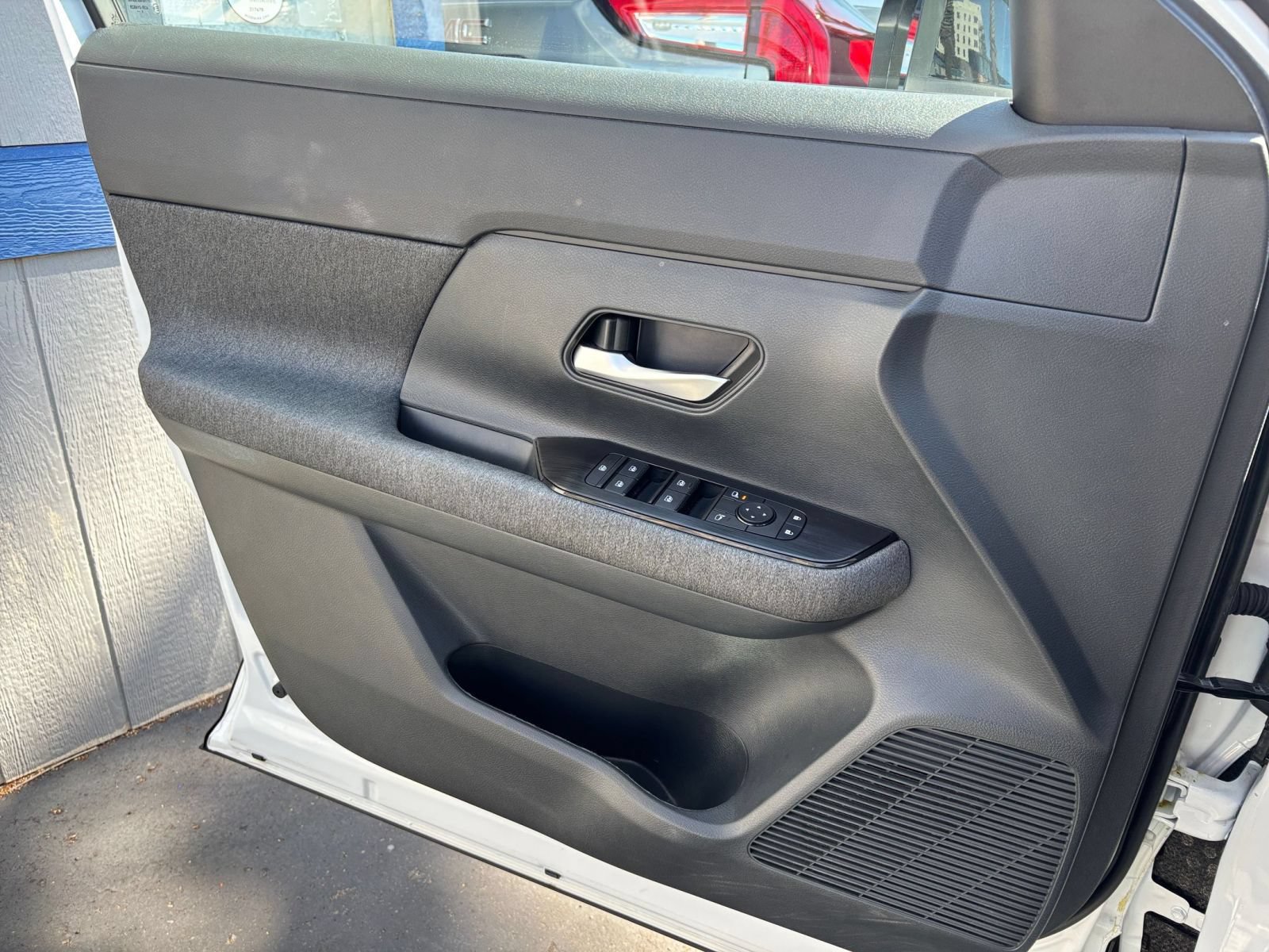 Used 2026 Nissan Kicks SV w/ Cold Weather Package AWD/4WD image 18