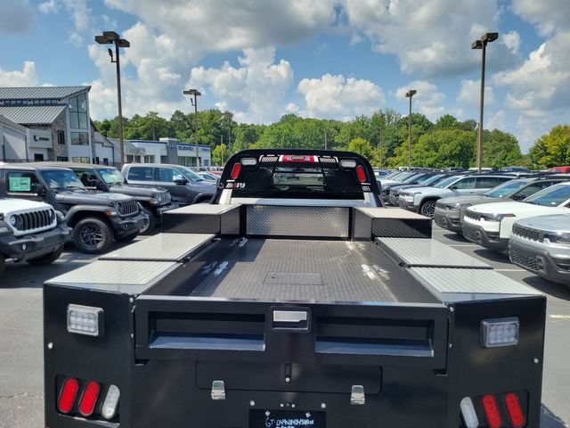 New 2025 RAM 5500 Tradesman AWD/4WD image 9
