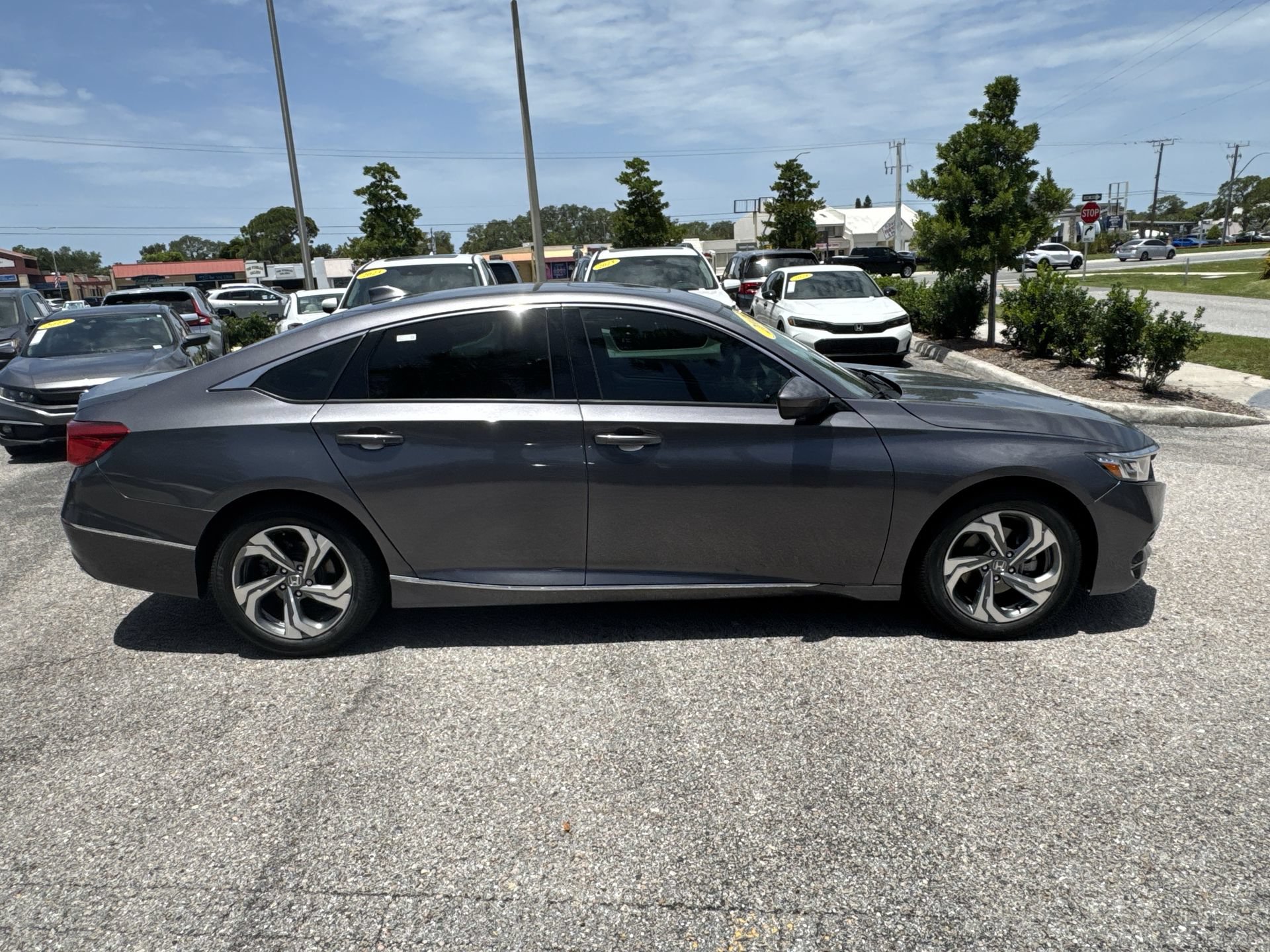 Used 2018 Honda Accord EX image 5