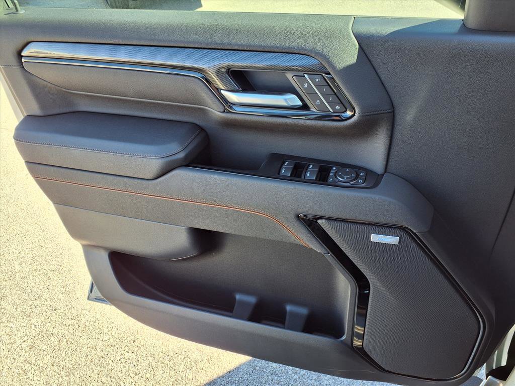 New 2026 GMC Sierra 2500 AT4 w/ AT4 Premium Plus Package image 18