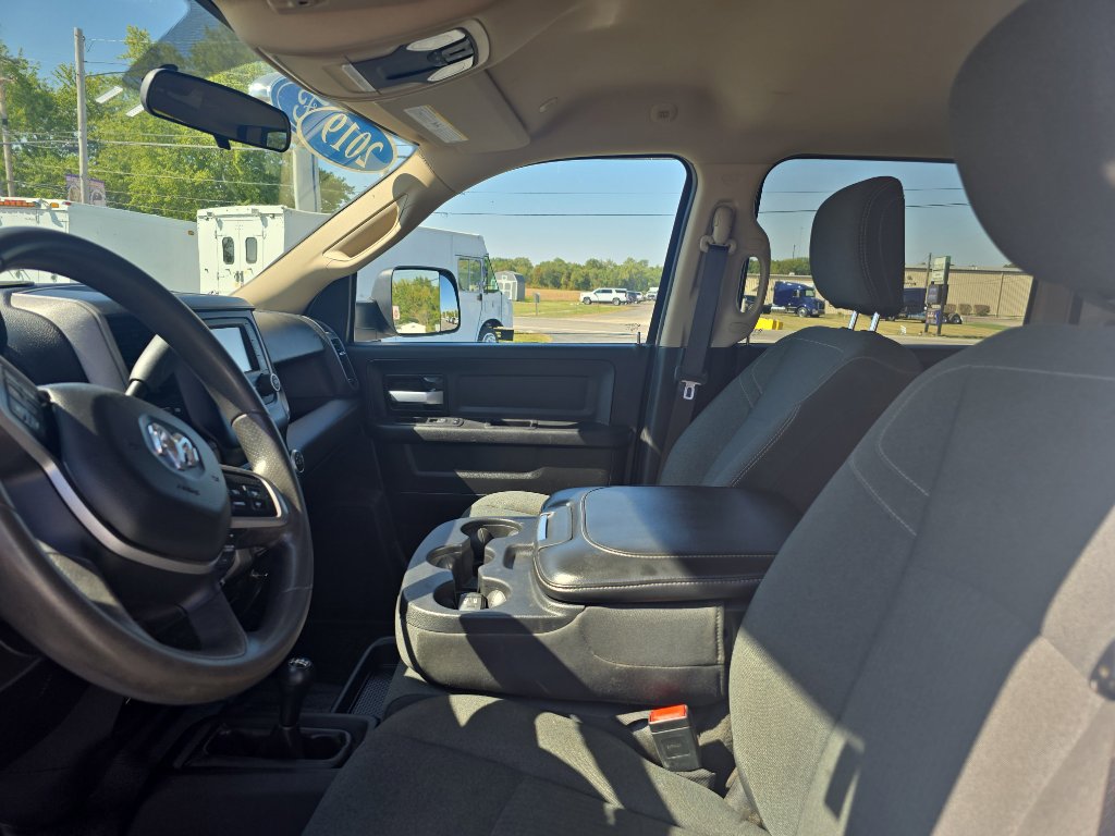 Used 2019 RAM 2500 Tradesman w/ Chrome Appearance Group image 15