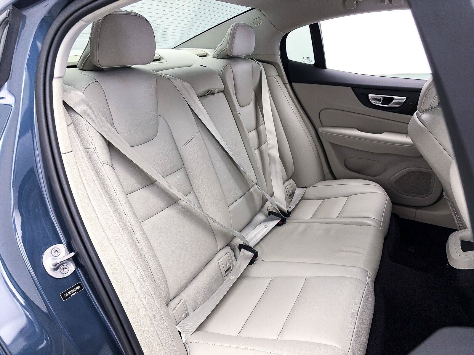 Used 2024 Volvo S60 B5 Plus FWD image 40
