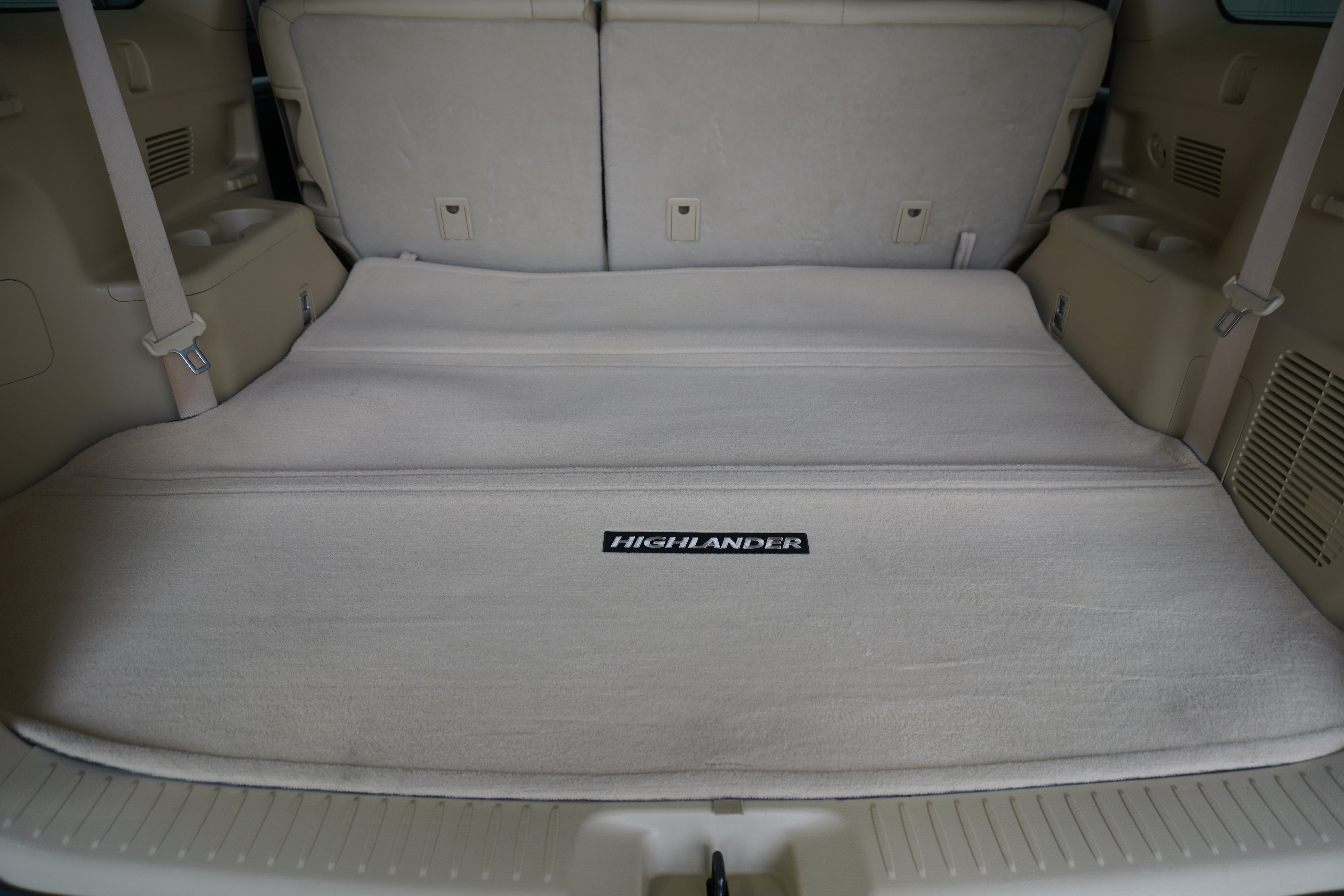 Used 2014 Toyota Highlander XLE FWD image 30