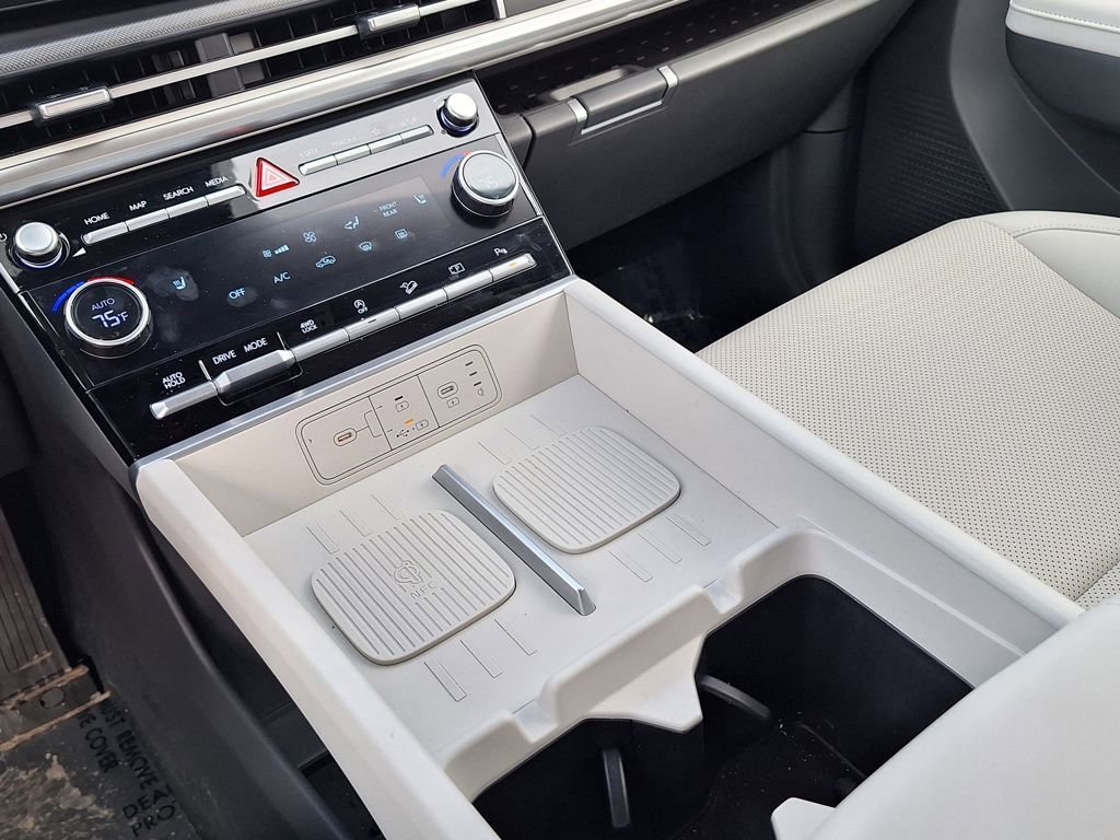 New 2025 Hyundai Santa Fe SEL image 24