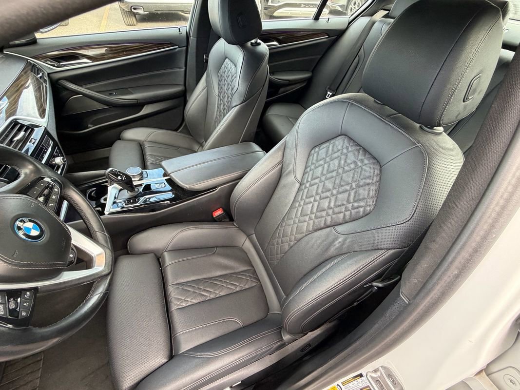 Used 2023 BMW 530e xDrive image 21