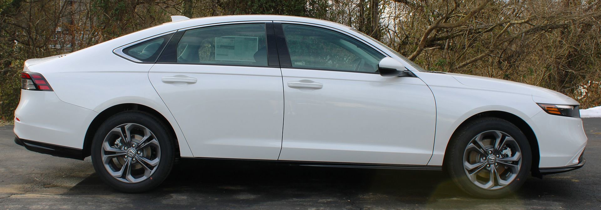 New 2025 Honda Accord EX-L image 4