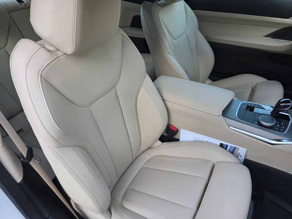 Used 2022 BMW M440i Coupe w/ Premium Package RWD image 27