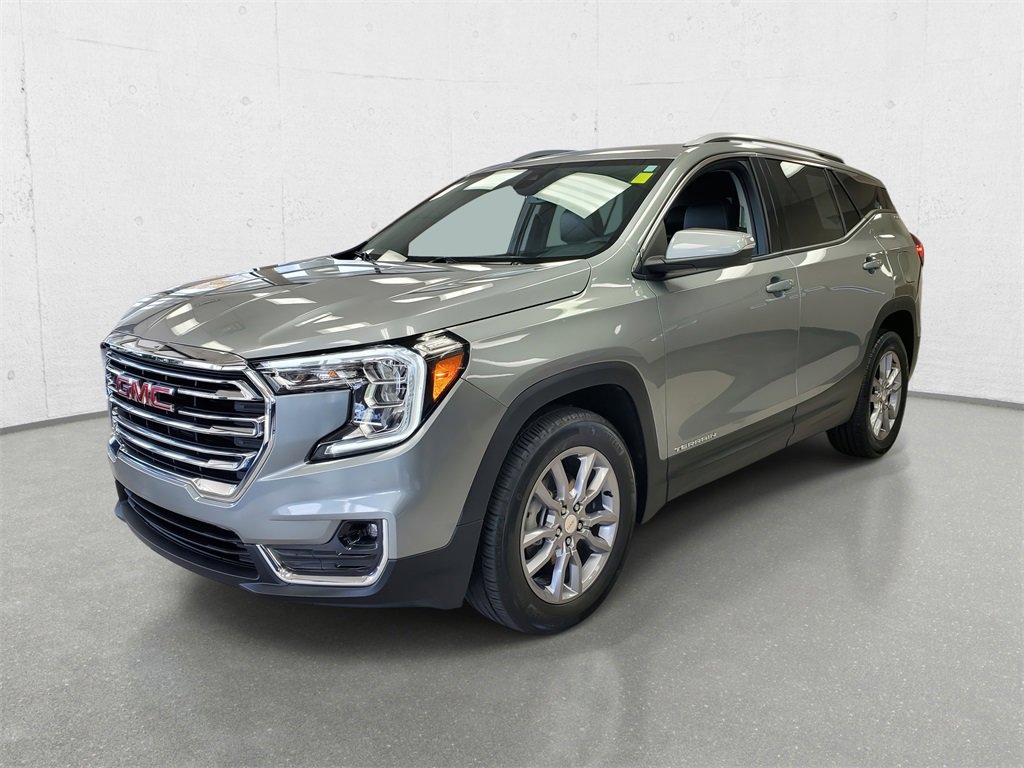 Used 2024 GMC Terrain SLT image 4