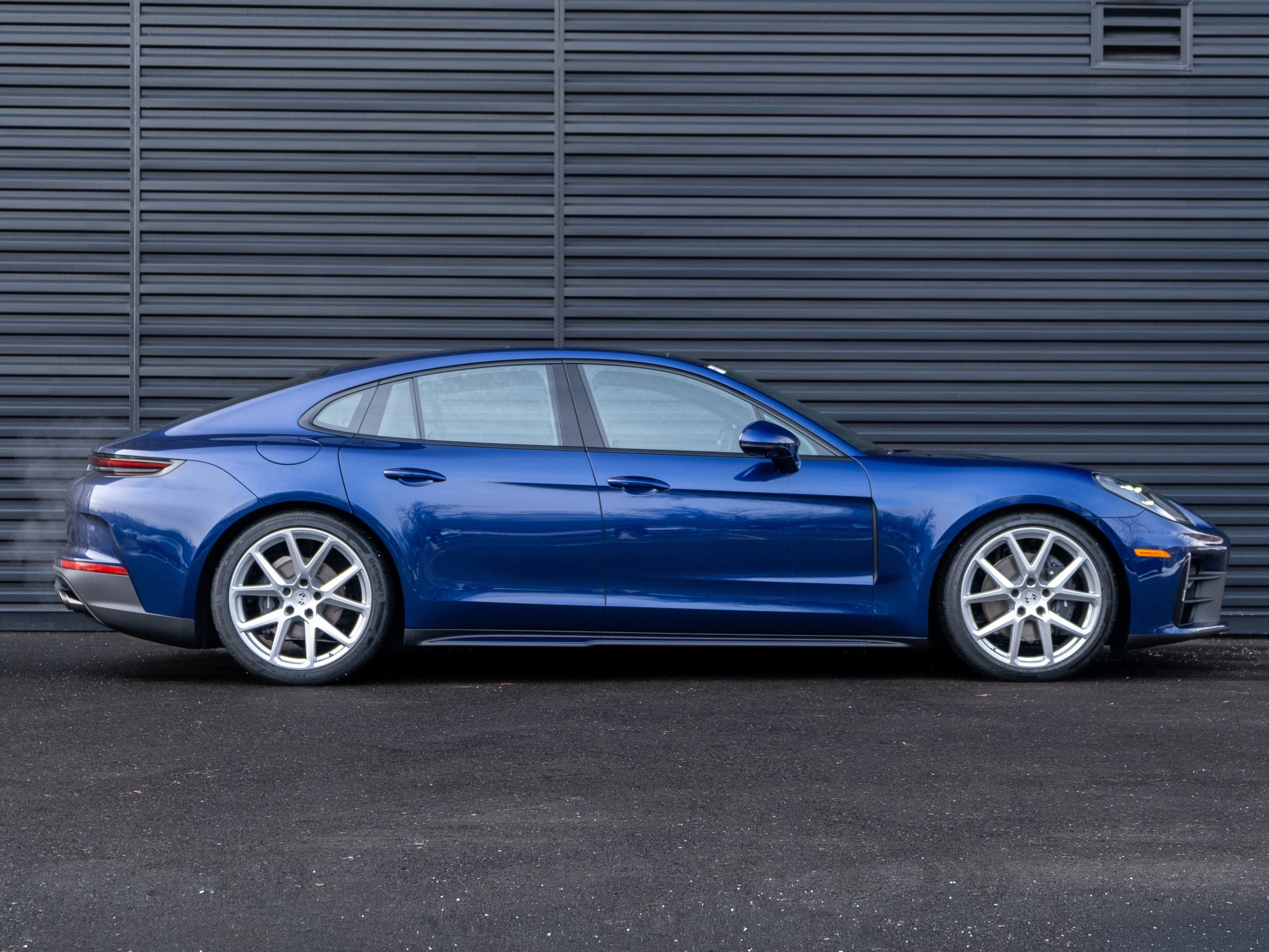 New 2026 Porsche Panamera 4 AWD/4WD image 9