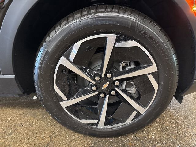 New 2026 Chevrolet Equinox EV LT FWD image 9