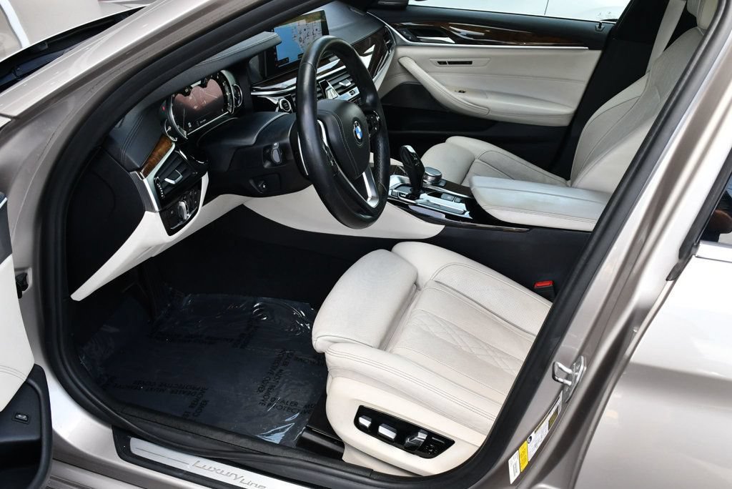 Used 2017 BMW 530i RWD image 14