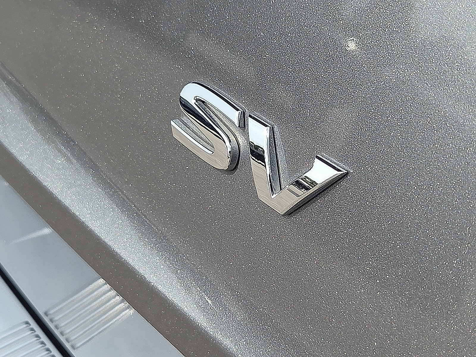 Used 2023 Nissan Rogue SV FWD image 8