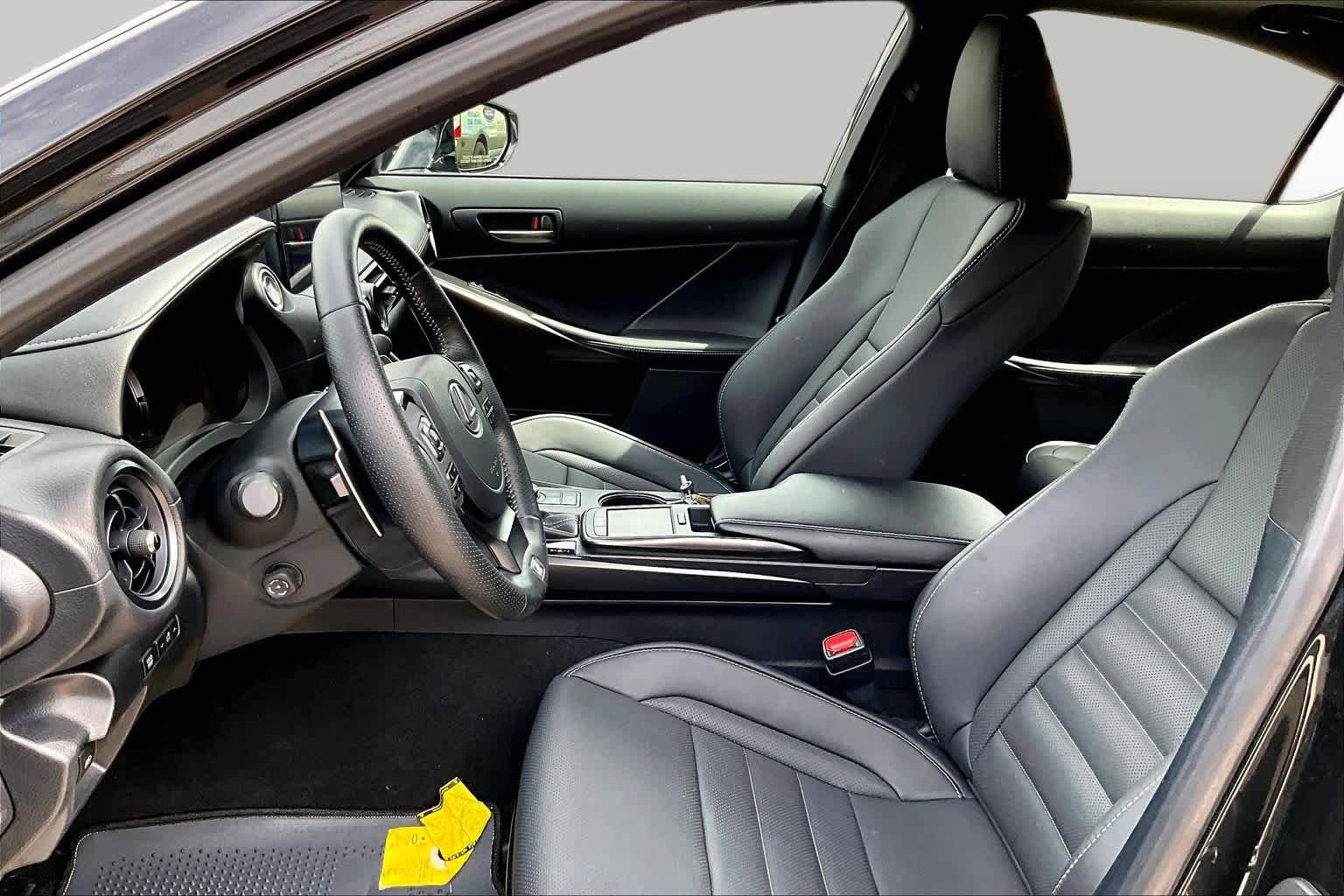 Used 2023 Lexus IS 350 F Sport RWD image 8