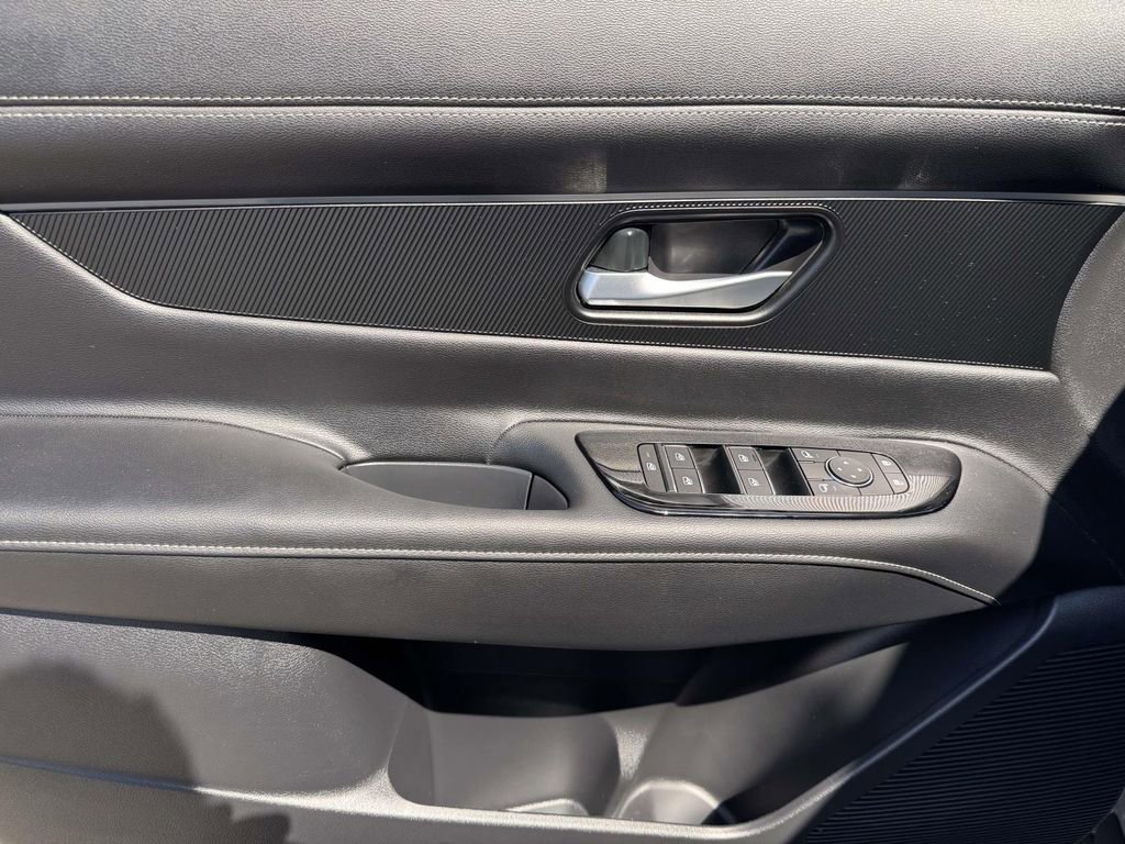 Certified 2025 Nissan Murano SV AWD/4WD image 15