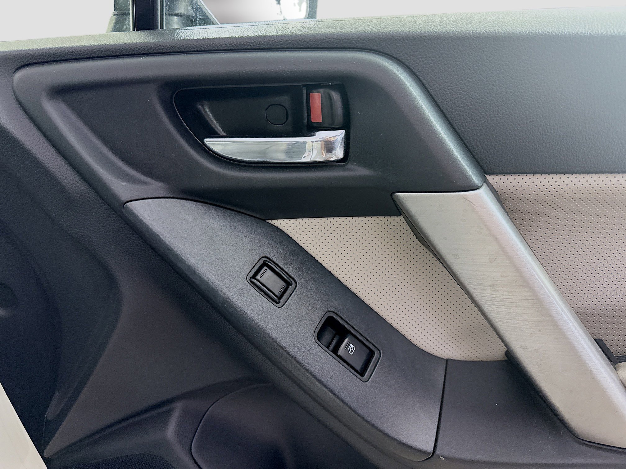 Used 2016 Subaru Forester 2.5i Touring image 31