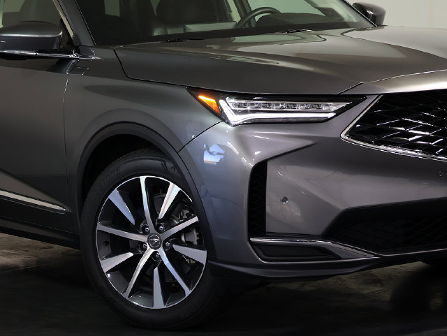 Certified 2026 Acura MDX w/ Technology Package AWD/4WD image 8