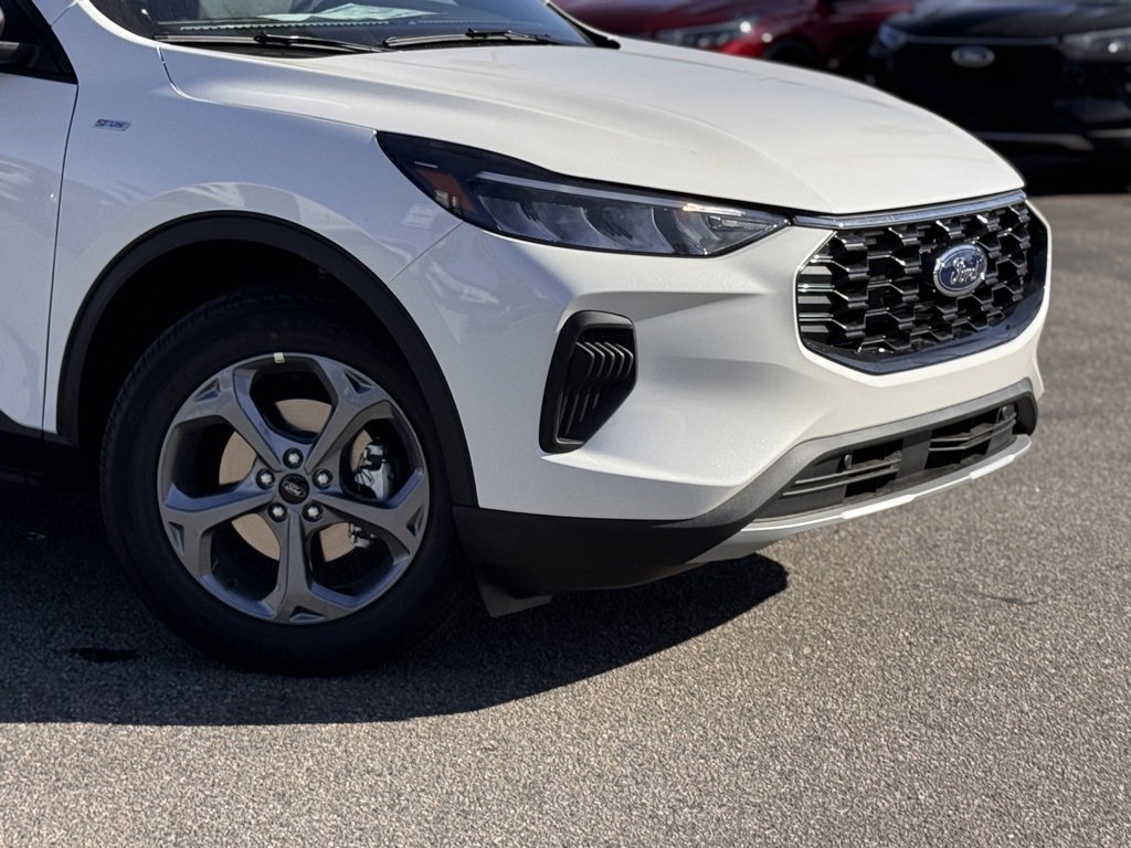 New 2025 Ford Escape ST-Line image 3