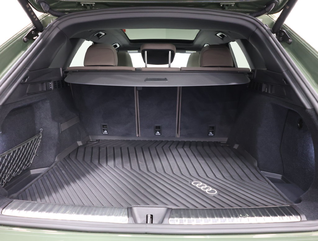 Used 2025 Audi Q5 Prestige AWD/4WD image 28
