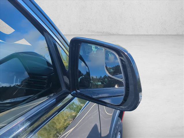 Used 2022 Jeep Wagoneer Series II RWD image 5