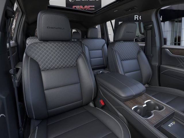 Used 2026 GMC Acadia Denali w/ Super Cruise Package FWD image 16